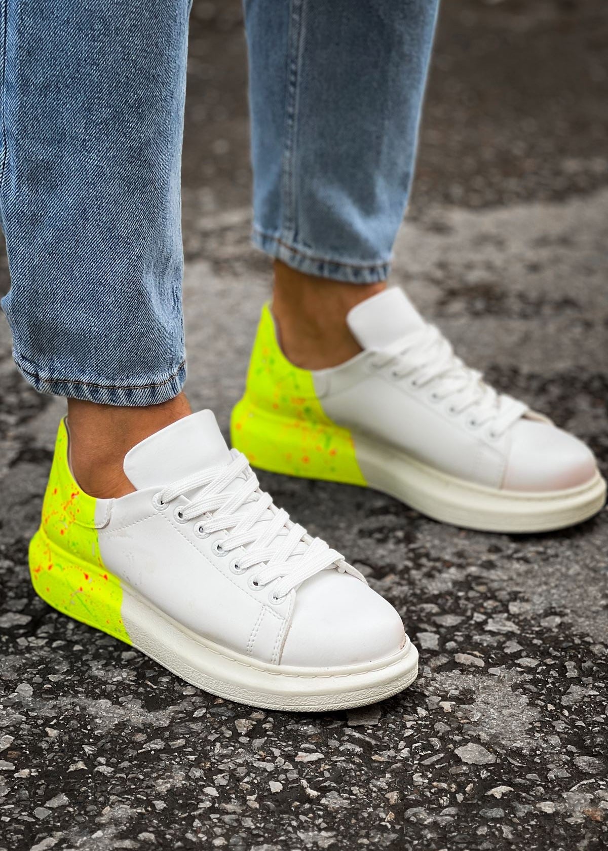 Apollo Moda men's Color Wave Dual Tone Flow splatter sneaker with platform sole, fourth angle